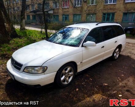 Белый Опель Омега, объемом двигателя 2.2 л и пробегом 278 тыс. км за 3500 $, фото 1 на Automoto.ua