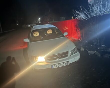 Белый Опель Омега, объемом двигателя 2.2 л и пробегом 270 тыс. км за 2200 $, фото 1 на Automoto.ua