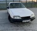 Бежевый Опель Омега, объемом двигателя 1.8 л и пробегом 154 тыс. км за 700 $, фото 1 на Automoto.ua