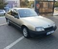 Бежевий Опель Омега, об'ємом двигуна 2 л та пробігом 243 тис. км за 800 $, фото 2 на Automoto.ua