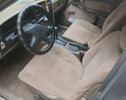 Опель Омега 1987 в Коростене на Automoto.ua Бежевый Опель Омега, объемом двигателя 0 л и пробегом 317 тыс. км за 600 $, фото 4 на Automoto.ua