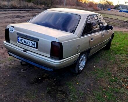 Бежевий Опель Омега, об'ємом двигуна 1.8 л та пробігом 0 тис. км за 1300 $, фото 5 на Automoto.ua