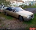 Бежевий Опель Омега, об'ємом двигуна 1.8 л та пробігом 300 тис. км за 800 $, фото 1 на Automoto.ua