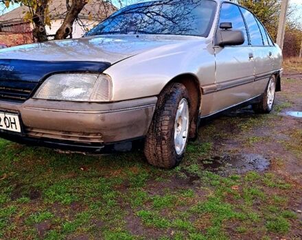 Бежевий Опель Омега, об'ємом двигуна 1.8 л та пробігом 0 тис. км за 1300 $, фото 2 на Automoto.ua