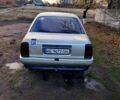 Бежевий Опель Омега, об'ємом двигуна 1.8 л та пробігом 0 тис. км за 1300 $, фото 3 на Automoto.ua