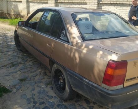Бежевый Опель Омега, объемом двигателя 2 л и пробегом 84 тыс. км за 1550 $, фото 2 на Automoto.ua