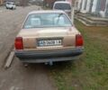 Бежевий Опель Омега, об'ємом двигуна 2 л та пробігом 120 тис. км за 784 $, фото 3 на Automoto.ua