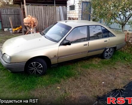 Бежевий Опель Омега, об'ємом двигуна 1.8 л та пробігом 300 тис. км за 800 $, фото 2 на Automoto.ua