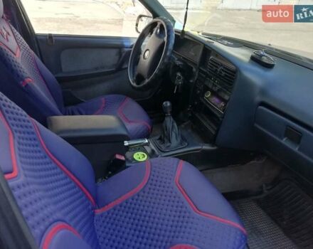 Опель Омега 1988 в Сумах на Automoto.ua Бежевый Опель Омега, объемом двигателя 2 л и пробегом 324 тыс. км за 1500 $, фото 2 на Automoto.ua