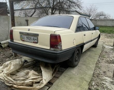 Бежевий Опель Омега, об'ємом двигуна 2 л та пробігом 380 тис. км за 750 $, фото 1 на Automoto.ua