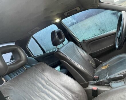 Бежевий Опель Омега, об'ємом двигуна 2 л та пробігом 380 тис. км за 750 $, фото 2 на Automoto.ua