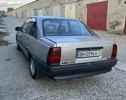 Бежевый Опель Омега, объемом двигателя 2.3 л и пробегом 396 тыс. км за 1500 $, фото 1 на Automoto.ua