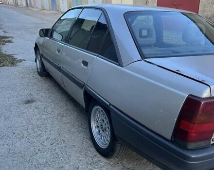 Бежевый Опель Омега, объемом двигателя 2.3 л и пробегом 396 тыс. км за 1500 $, фото 6 на Automoto.ua