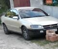 Бежевый Опель Омега, объемом двигателя 2.5 л и пробегом 260 тыс. км за 2500 $, фото 1 на Automoto.ua