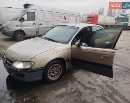 Бежевый Опель Омега, объемом двигателя 2 л и пробегом 350 тыс. км за 1600 $, фото 2 на Automoto.ua