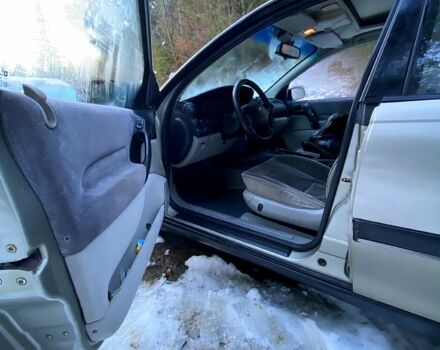 Бежевый Опель Омега, объемом двигателя 2 л и пробегом 288 тыс. км за 1500 $, фото 4 на Automoto.ua