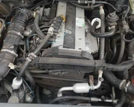 Бежевий Опель Омега, об'ємом двигуна 2 л та пробігом 362 тис. км за 2450 $, фото 9 на Automoto.ua