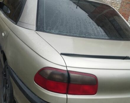 Бежевий Опель Омега, об'ємом двигуна 2 л та пробігом 362 тис. км за 2450 $, фото 16 на Automoto.ua