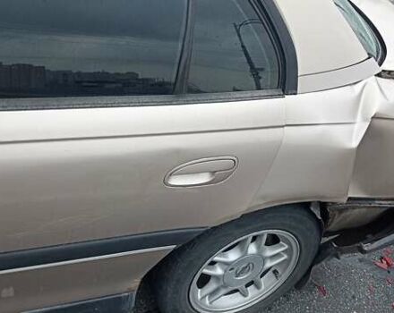 Бежевый Опель Омега, объемом двигателя 2 л и пробегом 302 тыс. км за 1500 $, фото 2 на Automoto.ua