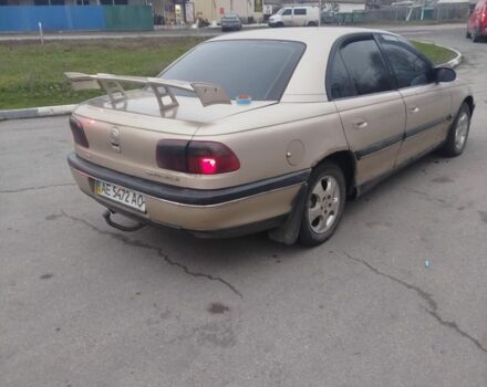 Бежевий Опель Омега, об'ємом двигуна 2 л та пробігом 2 тис. км за 1700 $, фото 4 на Automoto.ua