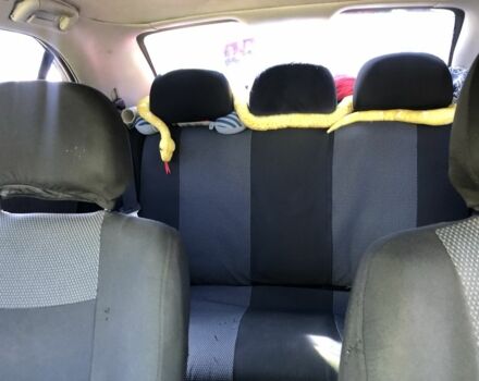 Бежевый Опель Омега, объемом двигателя 2 л и пробегом 600 тыс. км за 2415 $, фото 6 на Automoto.ua