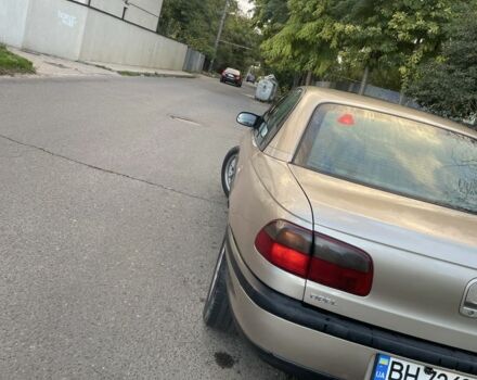 Бежевый Опель Омега, объемом двигателя 2 л и пробегом 300 тыс. км за 2500 $, фото 4 на Automoto.ua