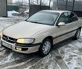 Бежевый Опель Омега, объемом двигателя 0 л и пробегом 400 тыс. км за 1000 $, фото 1 на Automoto.ua