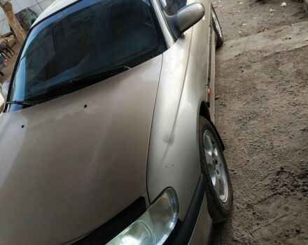 Бежевый Опель Омега, объемом двигателя 2 л и пробегом 500 тыс. км за 2800 $, фото 1 на Automoto.ua