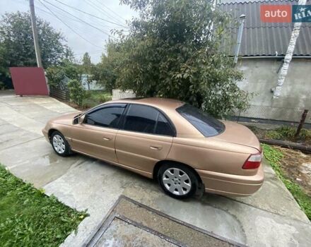 Бежевий Опель Омега, об'ємом двигуна 2.2 л та пробігом 366 тис. км за 3500 $, фото 4 на Automoto.ua