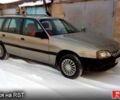 Бежевый Опель Омега, объемом двигателя 2 л и пробегом 160 тыс. км за 1150 $, фото 1 на Automoto.ua
