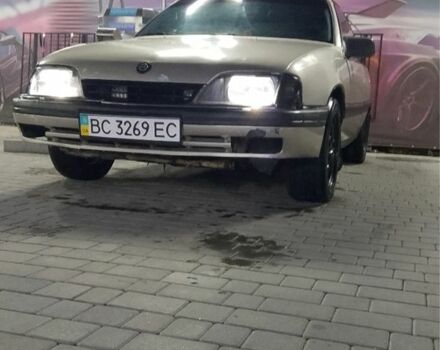 Опель Омега 1993 в Ивано-Франковске на Automoto.ua Бежевый Опель Омега, объемом двигателя 2.4 л и пробегом 10 тыс. км за 650 $, фото 1 на Automoto.ua