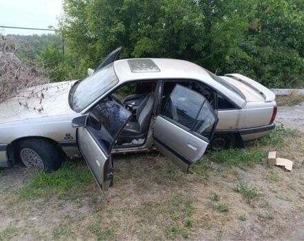 Бежевий Опель Омега, об'ємом двигуна 2.6 л та пробігом 555 тис. км за 500 $, фото 1 на Automoto.ua