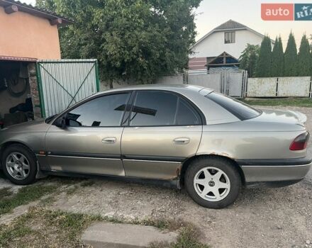Бежевий Опель Омега, об'ємом двигуна 2.5 л та пробігом 350 тис. км за 2000 $, фото 1 на Automoto.ua