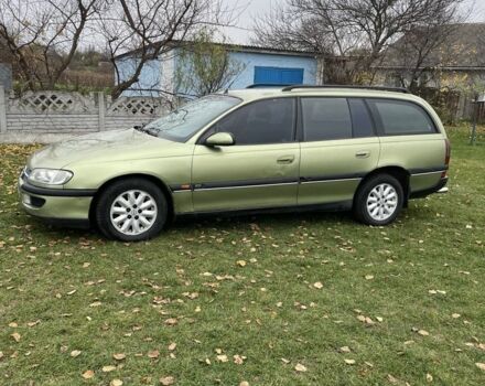 Бежевый Опель Омега, объемом двигателя 2 л и пробегом 240 тыс. км за 1639 $, фото 1 на Automoto.ua