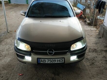 Опель Омега 1999 в Хмельнике на Automoto.ua Бежевый Опель Омега, объемом двигателя 2 л и пробегом 500 тыс. км за 2800 $, фото 1 на Automoto.ua