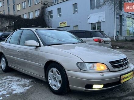 Бежевий Опель Омега, об'ємом двигуна 2.2 л та пробігом 295 тис. км за 3500 $, фото 1 на Automoto.ua