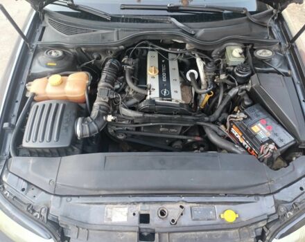 Черный Опель Омега, объемом двигателя 2 л и пробегом 341 тыс. км за 1850 $, фото 6 на Automoto.ua