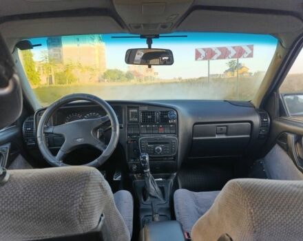 Чорний Опель Омега, об'ємом двигуна 2 л та пробігом 400 тис. км за 1333 $, фото 5 на Automoto.ua