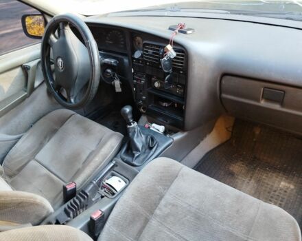 Черный Опель Омега, объемом двигателя 2 л и пробегом 394 тыс. км за 900 $, фото 6 на Automoto.ua