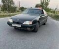 Черный Опель Омега, объемом двигателя 2 л и пробегом 200 тыс. км за 800 $, фото 1 на Automoto.ua