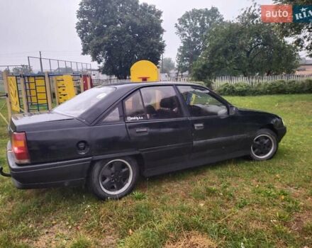 Чорний Опель Омега, об'ємом двигуна 2 л та пробігом 350 тис. км за 800 $, фото 4 на Automoto.ua