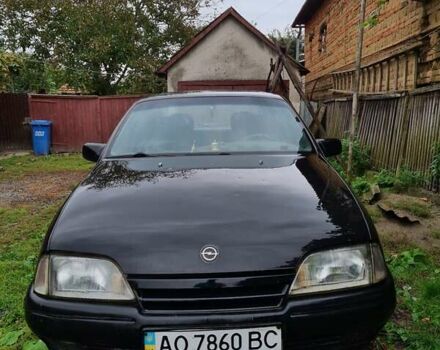 Черный Опель Омега, объемом двигателя 2 л и пробегом 379 тыс. км за 2150 $, фото 5 на Automoto.ua