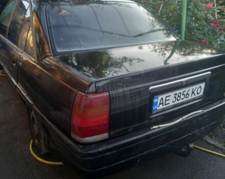 Опель Омега 1988 в Никополе на Automoto.ua Черный Опель Омега, объемом двигателя 2 л и пробегом 348 тыс. км за 837 $, фото 4 на Automoto.ua