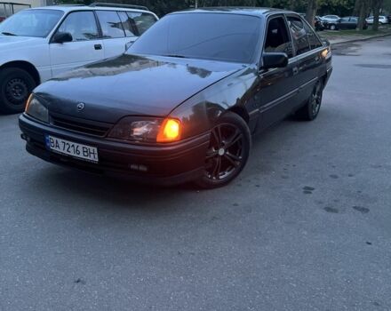 Черный Опель Омега, объемом двигателя 1.8 л и пробегом 2 тыс. км за 1522 $, фото 3 на Automoto.ua