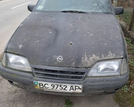 Черный Опель Омега, объемом двигателя 2 л и пробегом 400 тыс. км за 350 $, фото 1 на Automoto.ua