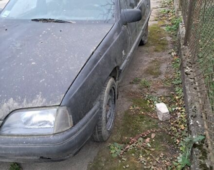 Черный Опель Омега, объемом двигателя 2 л и пробегом 400 тыс. км за 350 $, фото 2 на Automoto.ua