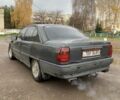 Черный Опель Омега, объемом двигателя 1.8 л и пробегом 300 тыс. км за 1050 $, фото 2 на Automoto.ua