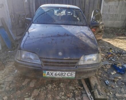 Опель Омега 1990 в Чугуеве на Automoto.ua Черный Опель Омега, объемом двигателя 2 л и пробегом 350 тыс. км за 650 $, фото 4 на Automoto.ua