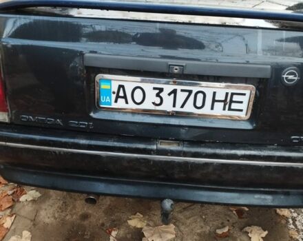 Чорний Опель Омега, об'ємом двигуна 2 л та пробігом 170 тис. км за 967 $, фото 5 на Automoto.ua