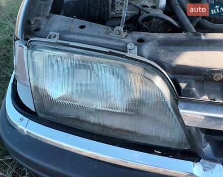 Черный Опель Омега, объемом двигателя 2.6 л и пробегом 250 тыс. км за 471 $, фото 11 на Automoto.ua